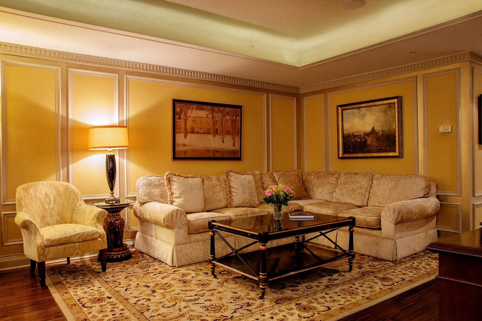 Windsor Arms Hotel Toronto