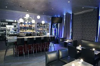 Windsor Arms Hotel Toronto